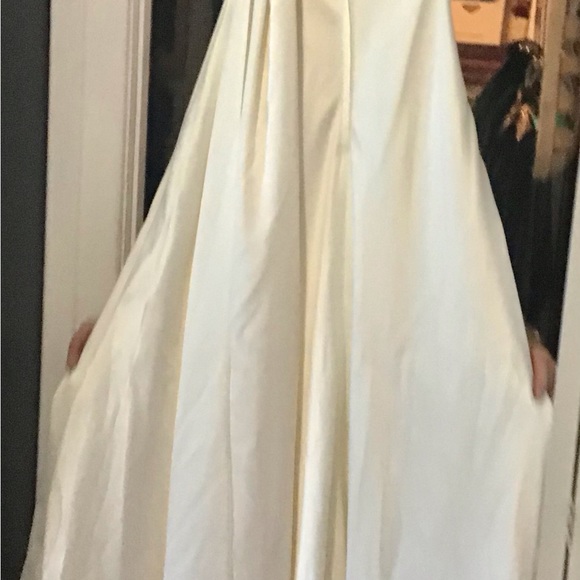 David’s Bridal Wedding Dress - Picture 10 of 15